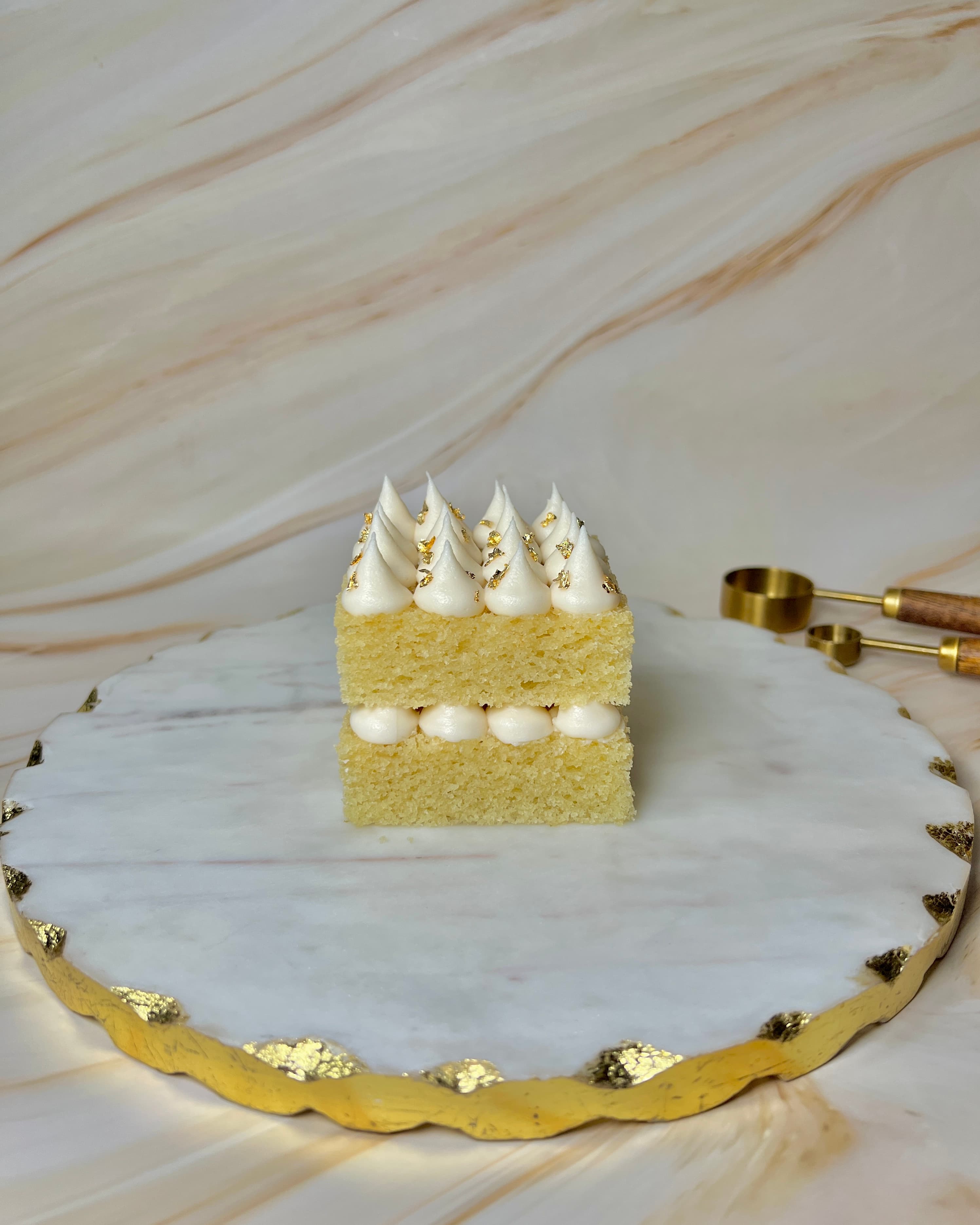 Vanilla Elegance Slice